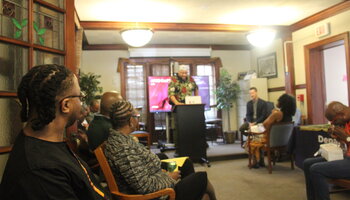 Presenter- Professor Eddie O'Byrn speaking to attendees