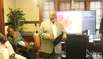 Recipient Ronald Bailey speaking to attendees #1