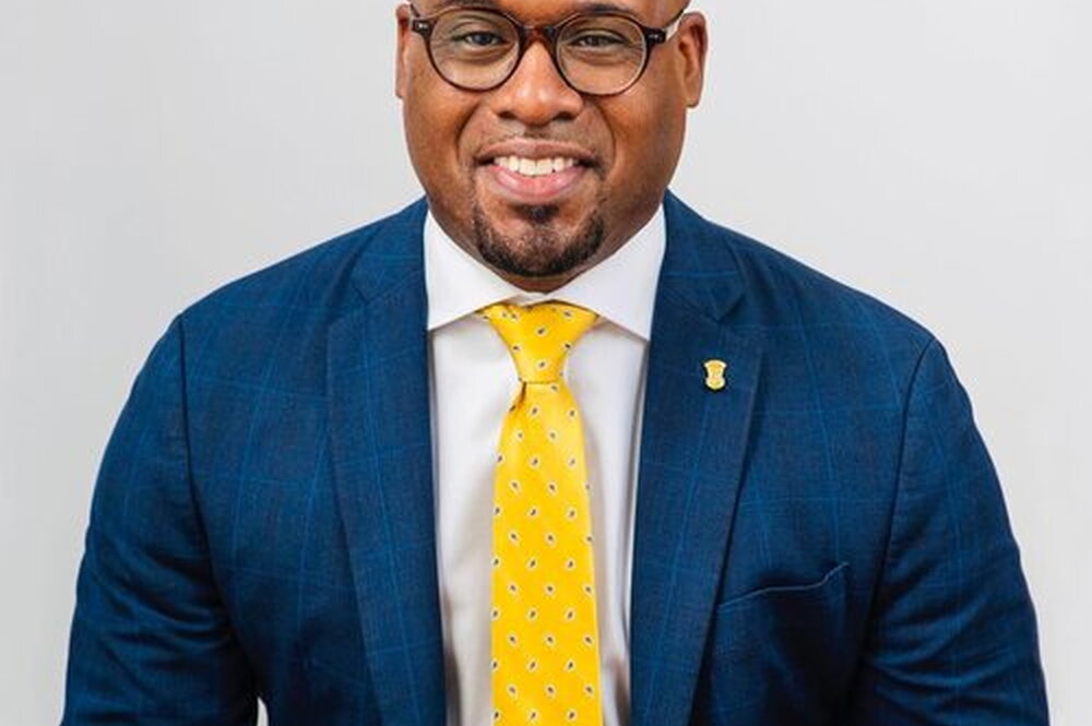 Professor Leonard McKinnis
