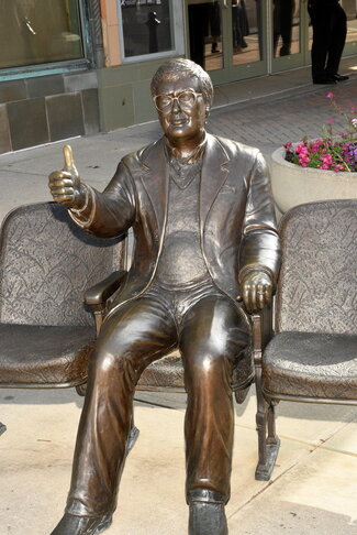 Roger Ebert statue outside Virginia Theatre